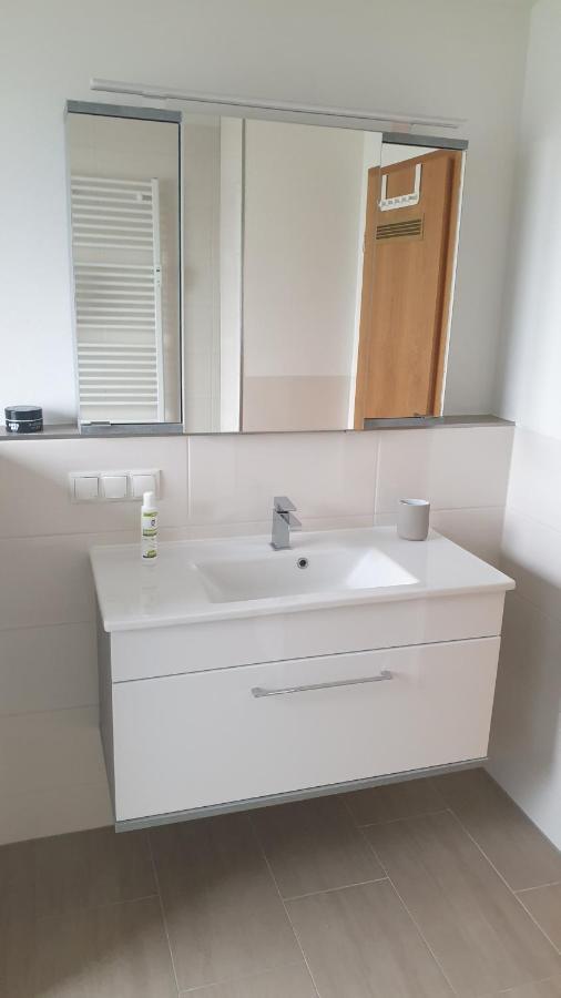 Boardingappartement Windeckblick, Ruhige, Zentrale Lage Mit Grossem Suedbalkon Бюхль Экстерьер фото